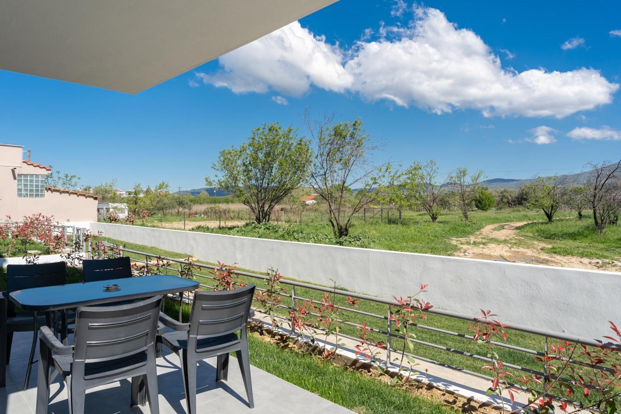 Iro Residential Complex Apartment Кавала Екстериор снимка